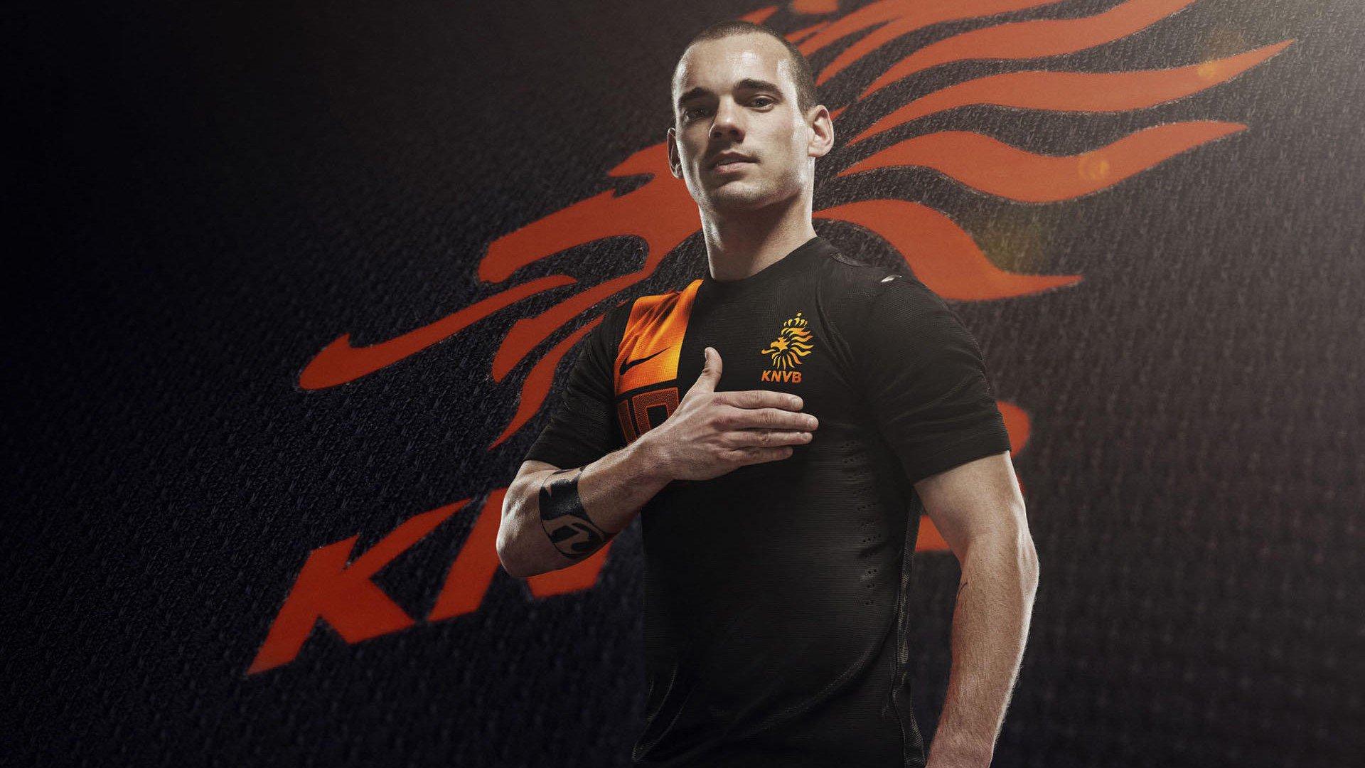 拉玛西亚再掀青春风暴！巴萨青年军剑指三冠王伟业，青年欧冠决赛上演巅峰对决